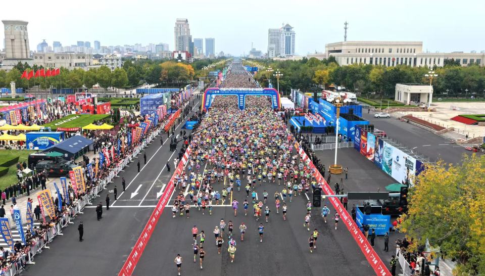 2025黃河口（東營）馬拉松暨山東省馬拉松聯賽（東營站）舉行_fororder_微信圖片_20251019164157_9_76