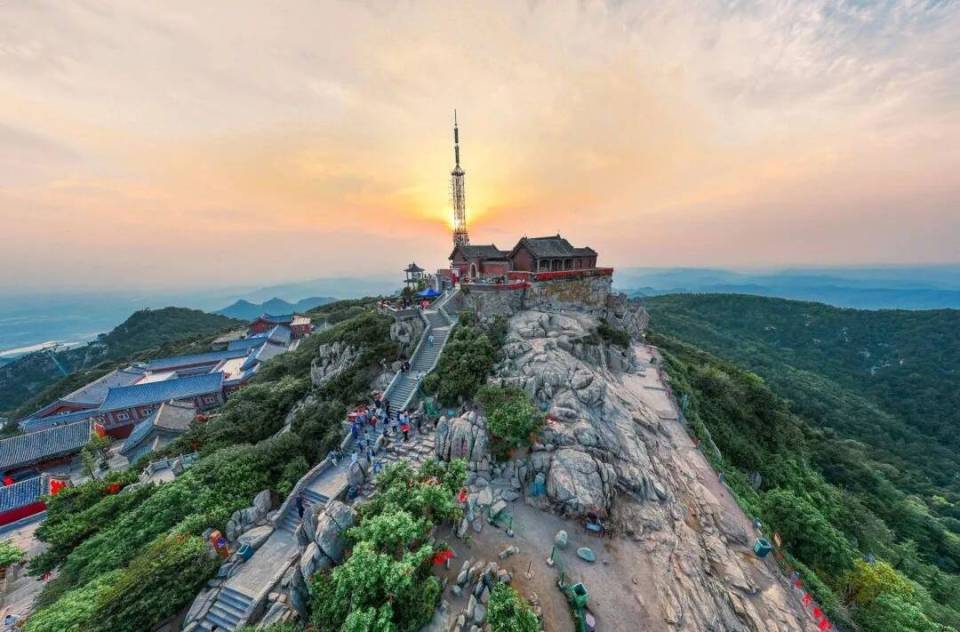 山東泰安：當夏日的風拂過泰山 雲端上的美景讓你一眼心動！_fororder_9