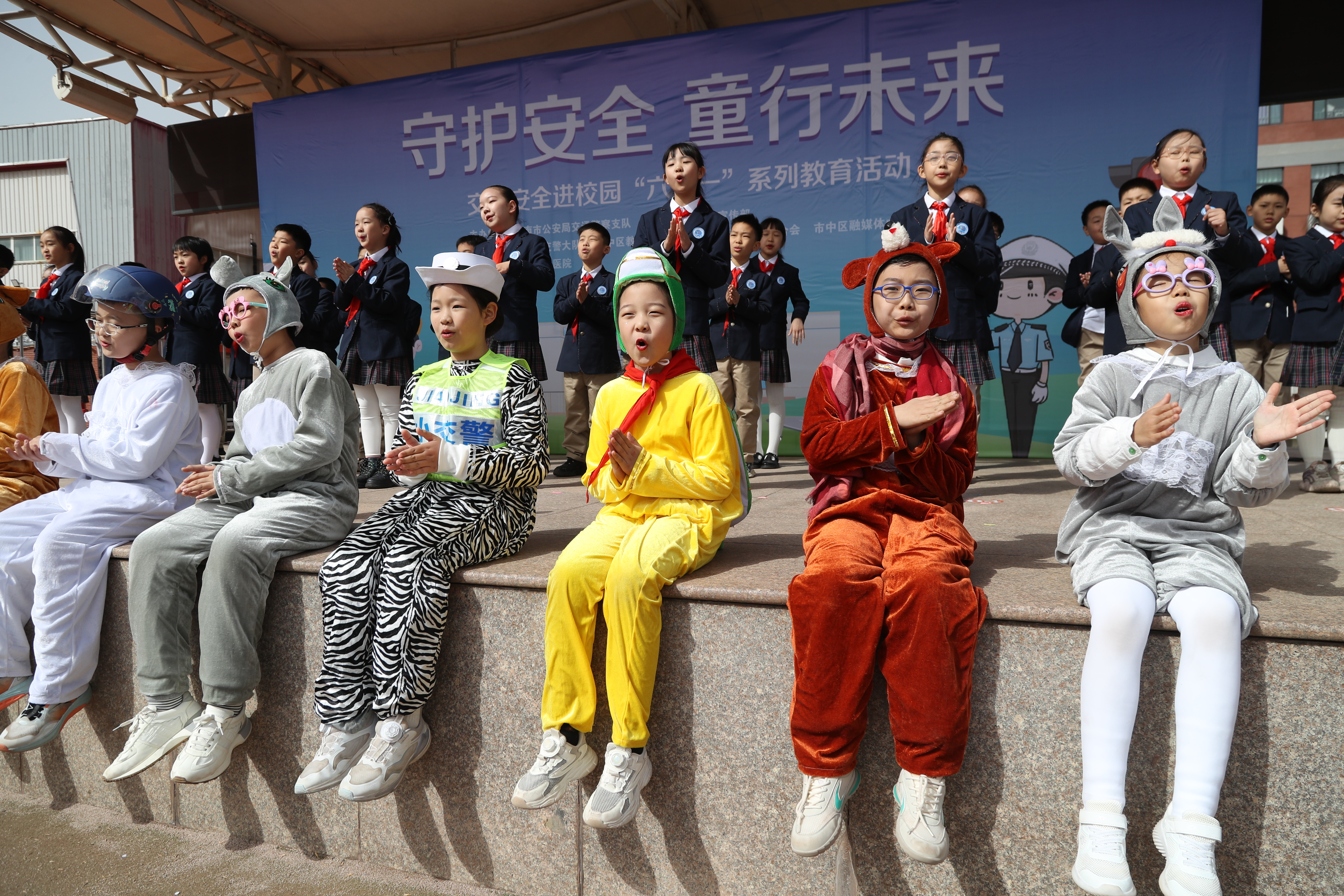 濟南市市中區開展“守護安全 童行未來——交通安全進校園‘六個一’系列教育活動”_fororder_28-12
