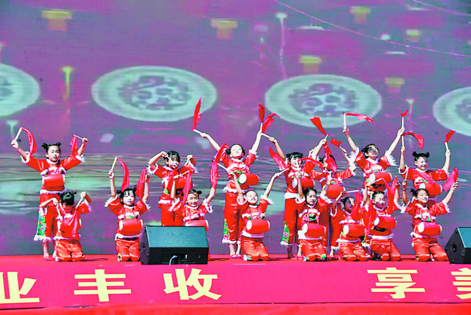 菏澤鄄城：農歌慶豐收 特産富農家