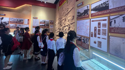 “牢記黨的教導•爭做強國少年”行走中的思政課堂社會實踐活動在濟南舉行