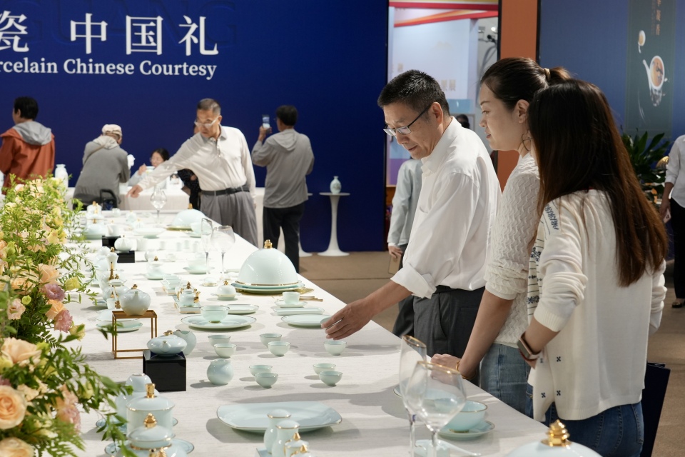 2025中國（淄博）國際陶瓷琉璃博覽會開幕_fororder_微信圖片_2025-09-30_111926_789