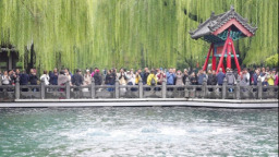 泉源上奮 水涌若輪 趵突泉水位突破30米大關