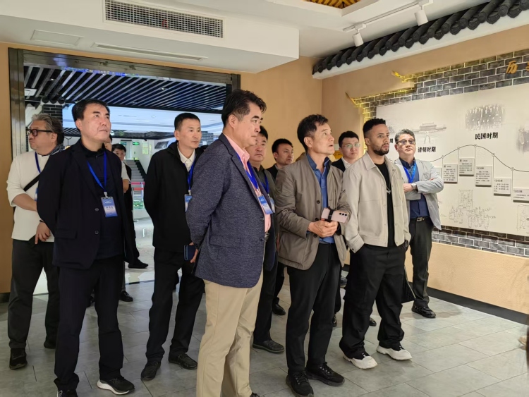 【Hi,Shandong】“Hi,Shandong—機遇中國 青島優品” 海外媒體青島行活動圓滿落幕_fororder_a6f64100317b6ad4d893ad833a1ca80