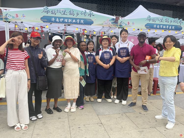 不一樣的端午節！這個中醫文化市集“圈粉”外國友人