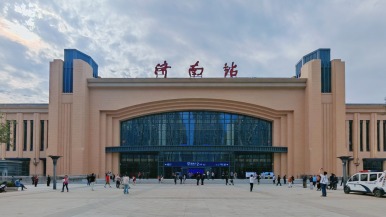 濟南站新建北站房正式啟用