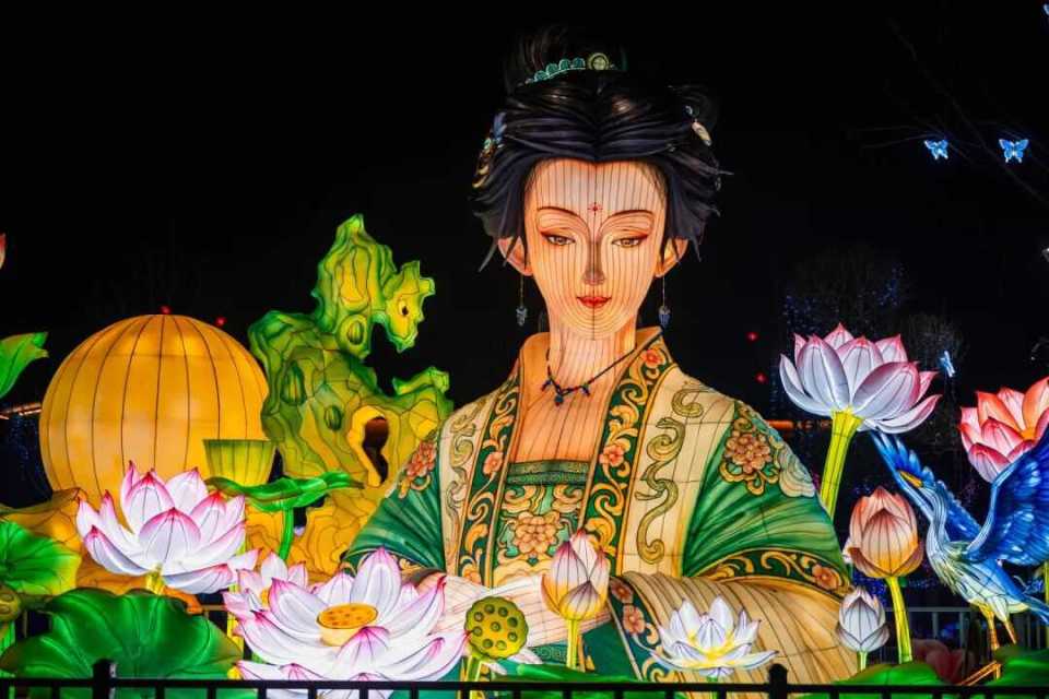 濟南新春賞燈新選擇，起步區鵲山生態文化區上演“大河華章·光耀鵲華”新春燈會