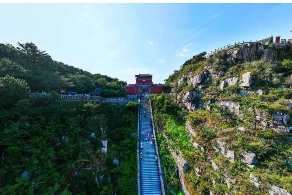 山東泰安：當夏日的風拂過泰山 雲端上的美景讓你一眼心動！_fororder_8