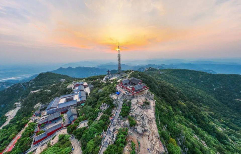 山東泰安：當夏日的風拂過泰山 雲端上的美景讓你一眼心動！_fororder_10