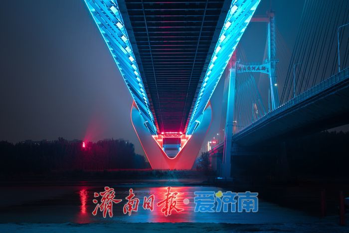 以橋為幕 光影交織 濟南黃河大橋新橋“燈光秀”上線