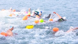 2026年國際冬泳世界挑戰賽（濟南站）在濟南大明湖啟幕