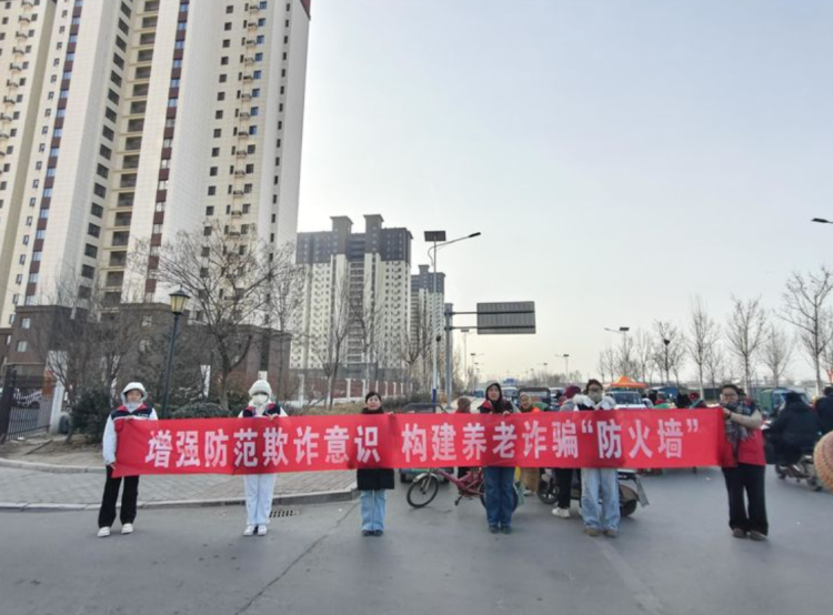 外國留學生在章丘趕“黃河大集”：在鄉土煙火中感受中國年味_fororder_【章丘】11