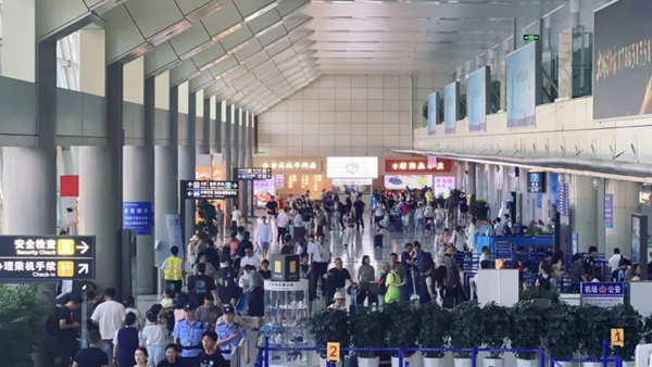 2025年暑運山東省機場管理集團旅客吞吐量近800萬人次_fororder_W020250901597772395182