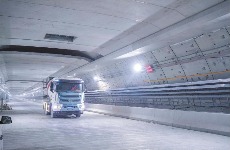 世界最大直徑水下盾構隧道雙層貫通