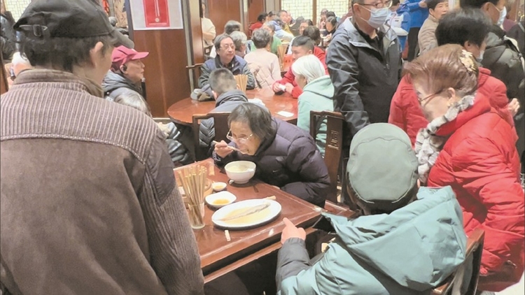 上海“春天第一鮮”上市 刀魚面刀魚餛飩熱賣