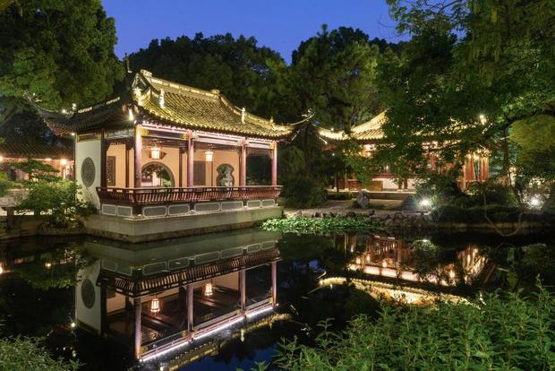 上海這座古典園林中秋開啟夜遊模式 打造3年的夜景燈光首次亮相