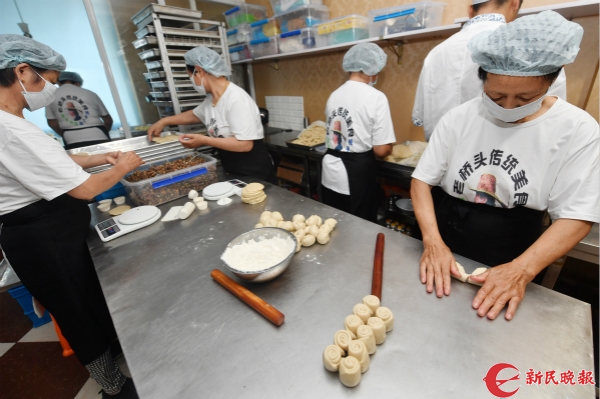 浦東獨一無二的非遺“酥式”月餅為啥敢賣出上海最高價