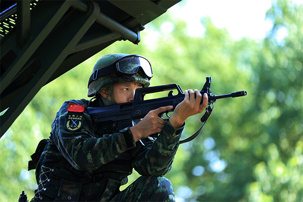 武警上海總隊全面錘鍊特戰隊員反恐制勝本領