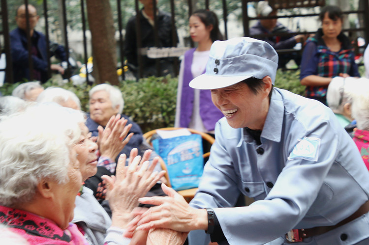 【上海】【供稿】【圖片新聞】送溫暖迎重陽 上海市楊浦區怡安養老院慰問演出活動舉行