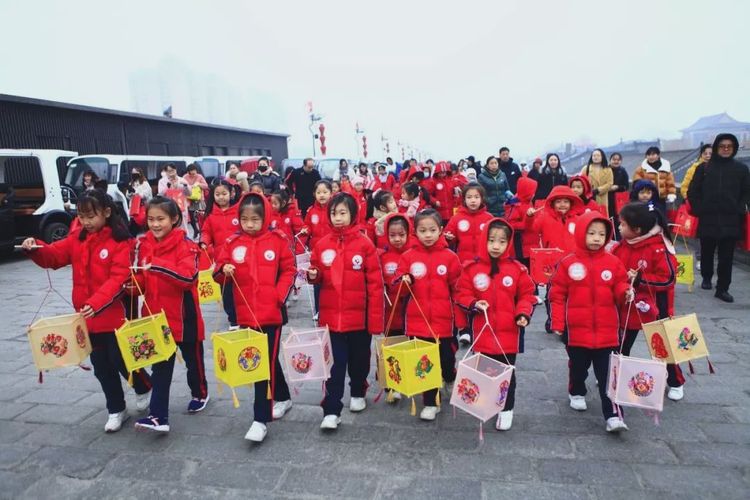 探班第33屆西安城墻新春燈會