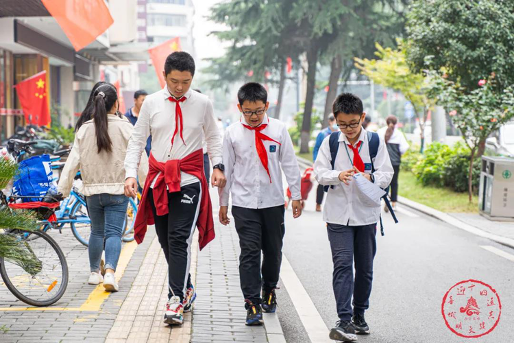 這條3km的街道，多少西安人的青春都離不開它