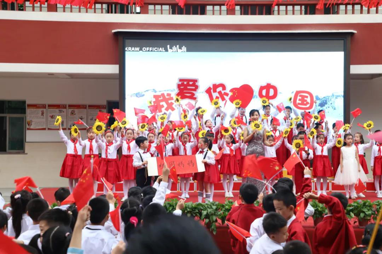 這條3km的街道，多少西安人的青春都離不開它