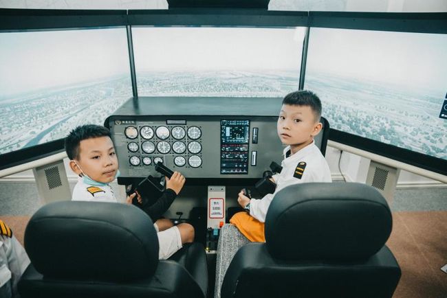 西安航空基地雛鷹展翅航空文化研學旅遊基地獲批首批西安市中小學生研學旅行實踐教育基地