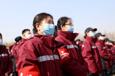 長安大學醫院醫生雷曉霞奔赴援鄂一線 ：治療更多的病人是一個醫生義不容辭的責任