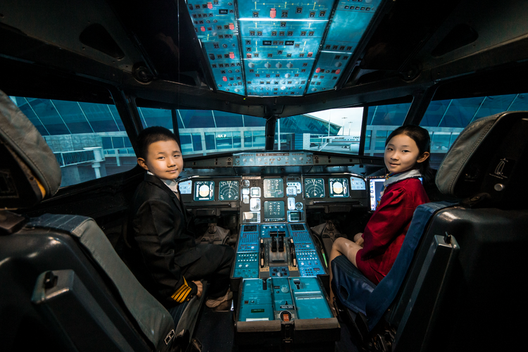 西安航空基地遊客服務中心正式揭牌運營