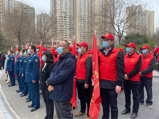 西安市新城區華清學府城社區整合各類資源開展學雷鋒志願服務活動