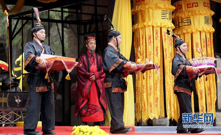 【中首  陜西  圖】穀雨陜西白水舉行祭祀典禮 禮敬字聖倉頡續文脈2021年04月20日 13:46:11 | 來源：新華網