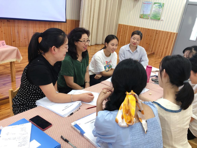 西安高新區第三十一幼兒園“名校+”教育聯合體特邀蘇曉芬教授做課題研究專題講座_fororder_圖片2