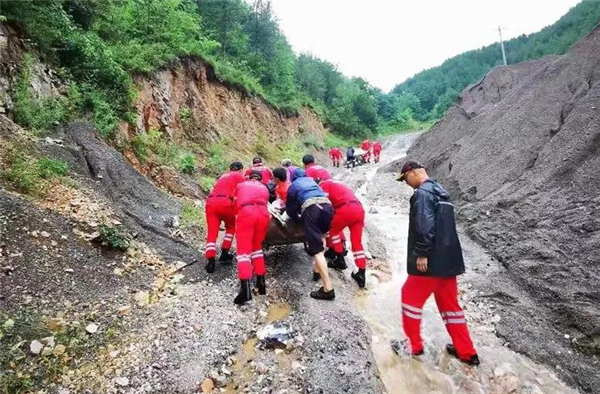 西安市碑林區“兩新組織”黨組織讓黨旗在一線高高飄揚_fororder_圖片26