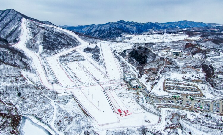 （轉載）冬奧燃起“冰雪熱” 陜西冰雪運動持續升溫