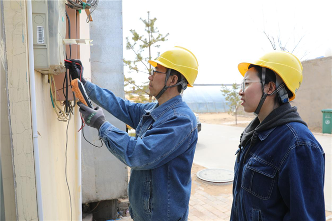 電力賦能助力鄉村振興 ——國網榆林供電公司助力鄉村振興側記_fororder_圖片1_副本