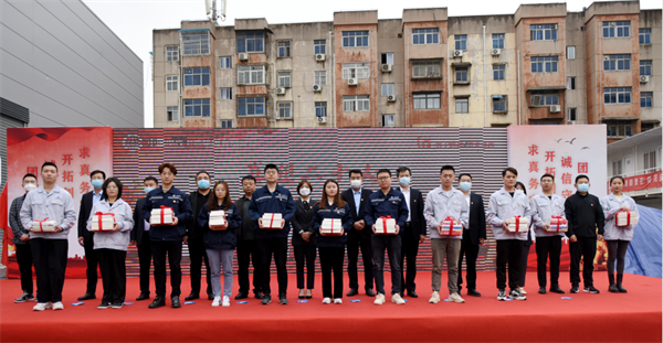 中鐵七局團委開展“喜迎二十大、永遠跟黨走、奮進新征程”主題團日活動_fororder_043067bd1b06d63722c914bd7f33818