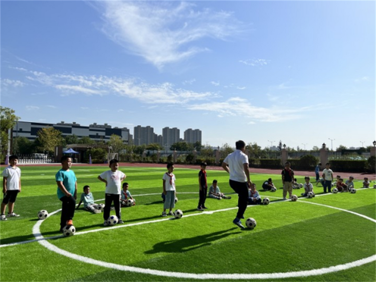 培育個性特長 提升綜合素養 西安經開八小綜合素養大課堂正式開課_fororder_1111