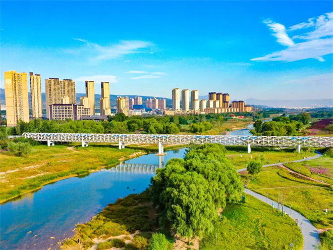 【人間秋色在陜西】灞河左岸生態公園：秋末冬初 花海如雲如煙如錦_fororder_微信圖片_20221107111327