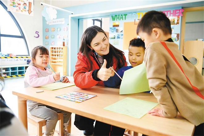 英國姑娘來到古城西安當園長 在孩子心裏種下“與世界交流”的種子_fororder_微信圖片_20230106085228