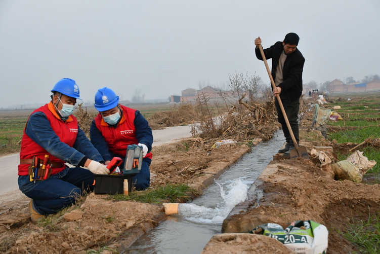 國網西安市臨潼區供電公司：“紅馬甲”護航小麥冬灌用電_fororder_圖片21