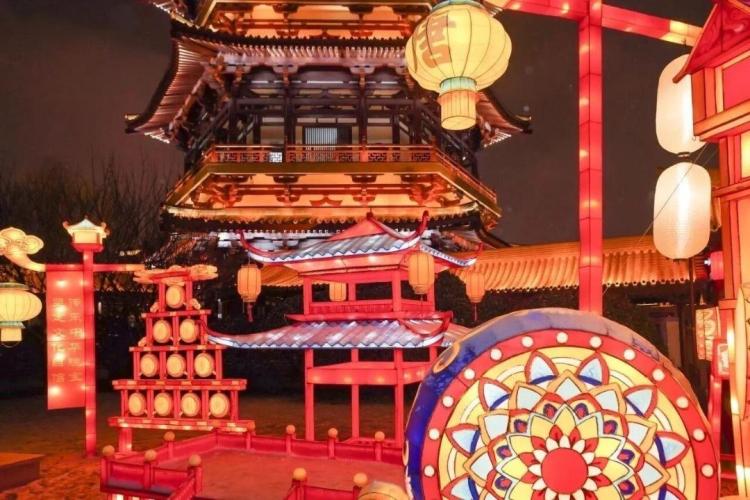 芙蓉園新春大潮會重磅回歸 39組華燈點亮古都夜空