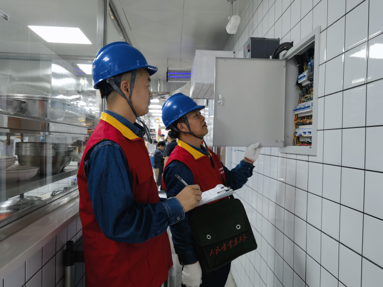 國網渭南供電公司：電力服務“零距離” 營商環境“電”根基_fororder_2