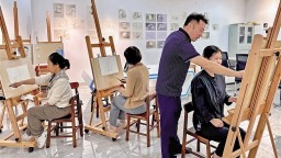 多彩文化扮靚“塞上明珠”