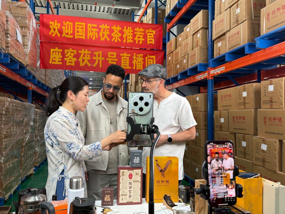 在西安看中國 十國外籍專家解碼“向新求質”_fororder_wps_doc_1
