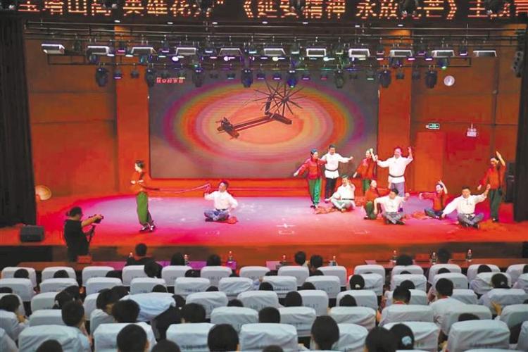 傳播紅色故事的“山丹丹花”—— 記延安革命紀念地女子民兵連_fororder_0c9558a2-5b25-40b1-9640-f4b362c1fb80