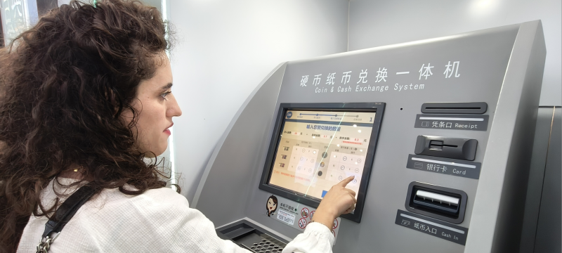 外籍專家探訪興業銀行西安分行 感知中國金融服務的智慧與溫度_fororder_圖片81