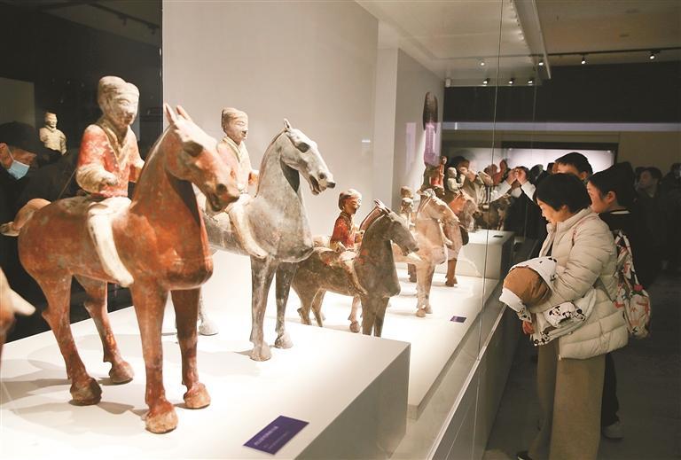 開館一年來累計接待遊客約150萬人次  陜歷博秦漢館如何持續“火出圈”_fororder_微信圖片_20250520090853