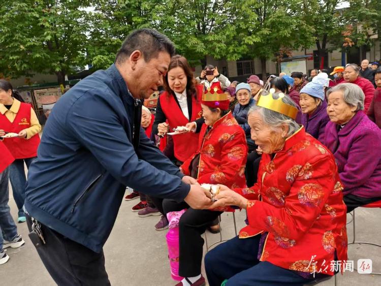 新春走基層丨臘月裏 20萬株蝴蝶蘭從這裡“飛”向市場_fororder_微信圖片_20260211110737_3089_127