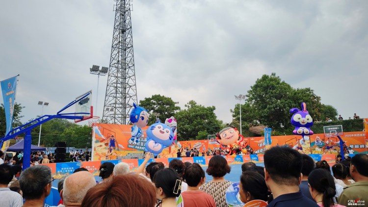 中塞籃球情燃動孝義夏夜 第三屆“村BA”激情開幕_fororder_微信圖片_20250811091343