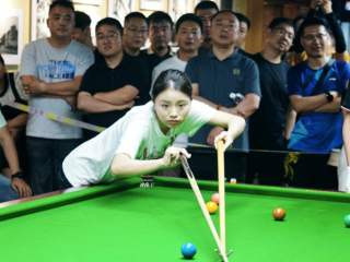 Bai Yulu, jeune femme de Weinan : de sa ville natale à la scène mondiale, à la poursuite de son rêve de Snooker
